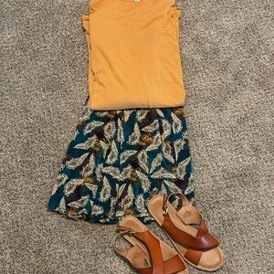 LuLaRoe skirt, medium NWOT